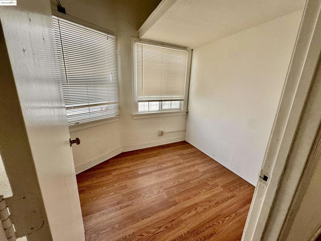 LAKE MERRITT - Residential Income