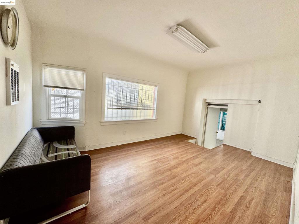 LAKE MERRITT - Residential Income