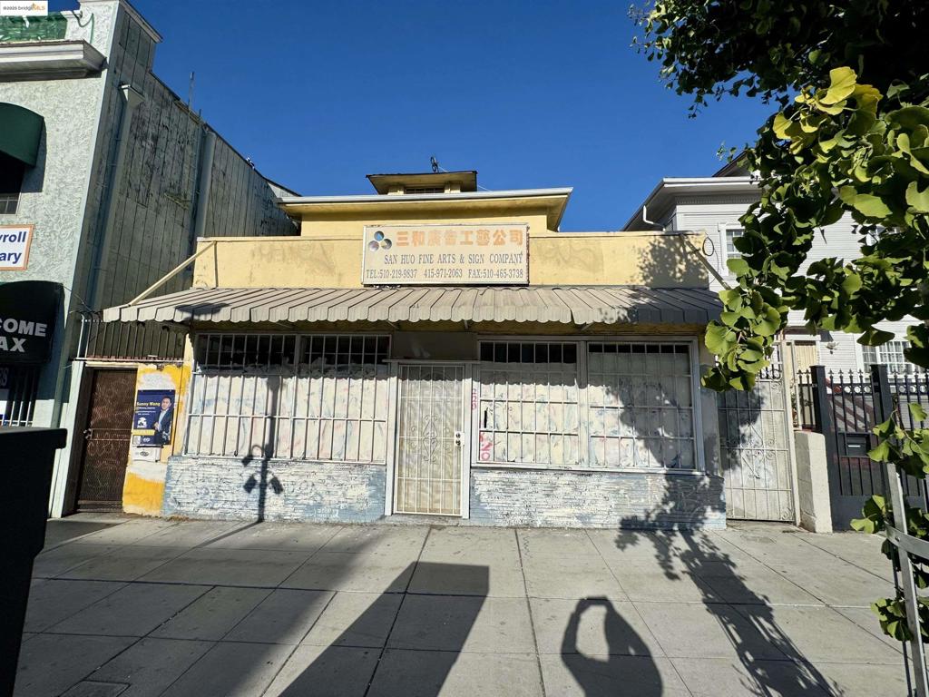 LAKE MERRITT - Residential Income