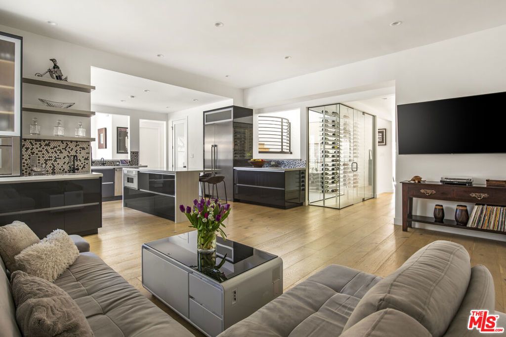 Photo of 3643 Potosi Avenue, Studio City, CA 91604 (MLS # 26650941)