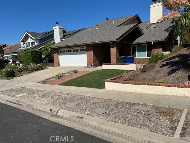 4 Bedroom 3 Bath 2 Story Home With Family Room With Fireplace, Formal Living Room With Vaulted Ceilings, Plank Flooring Throughout Downstairs, Conversation Pit With Double Sided Fireplace, Formal Dining Room, French Doors To Back Patio, Kitchen With White Shaker Cabinets, Stove Dishwasher, Microwave, Granite Counter Tops, Master Bedroom With Double Doors, Vaulted Ceilings, Fireplace, Master Bath With Dual Sinks, Granite Counter Tops, Roaman Tub, 1st Level Bedroom With Plank Flooring and Walk-In Closet, A/C, Dual Pane Windows, Newly Painted, Double Attached Garages With Opener, Laundry Hook-Up’s, Front and Back Yard With Planter Beds, Gardner Included, Smart Irrigation System, Fire Pit (Capped Off AS IS) , Near Park, Schools, Shopping Centers, Sunand Sail Access to Club House, Pool, Tennis Courts, Pickleball Courts, Basketball Courts, Fitness Center, And More.