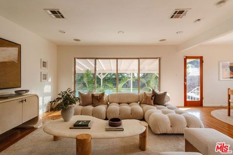 Tiny photo for 6326 W 85th Place, Los Angeles, CA 90045 (MLS # 26660993)