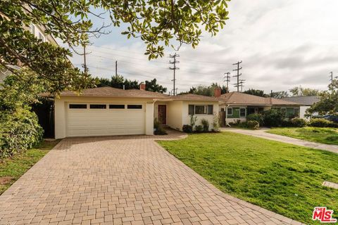 Tiny photo for 6326 W 85th Place, Los Angeles, CA 90045 (MLS # 26660993)