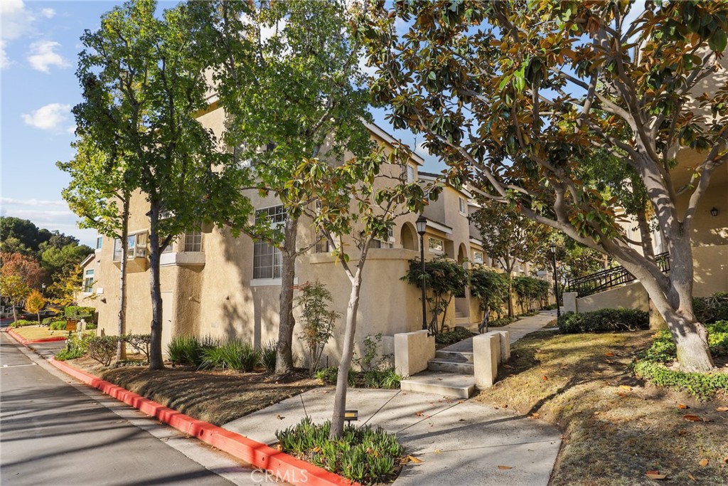 2300 Maple Avenue 26