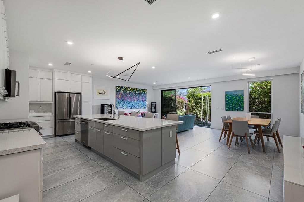 294 Mayfair Way