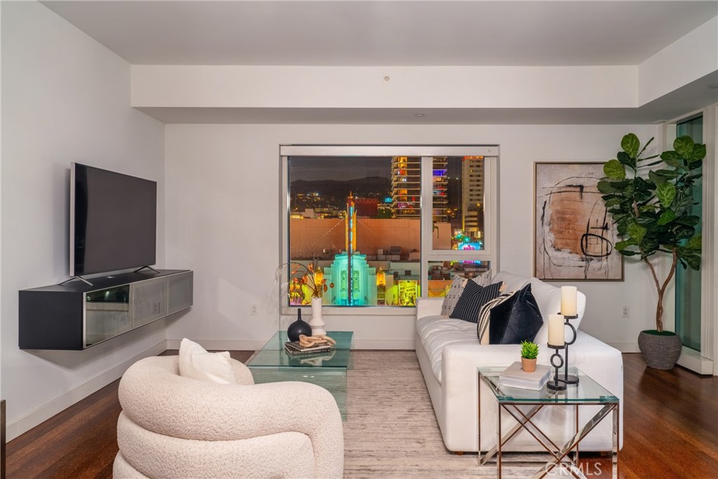 6250 Hollywood Blvd 7G