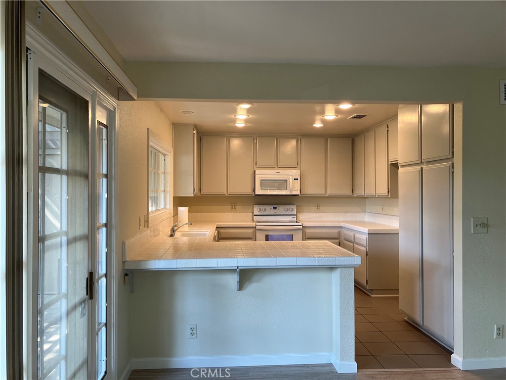 San Juan Hills East (HE) - Residential Lease