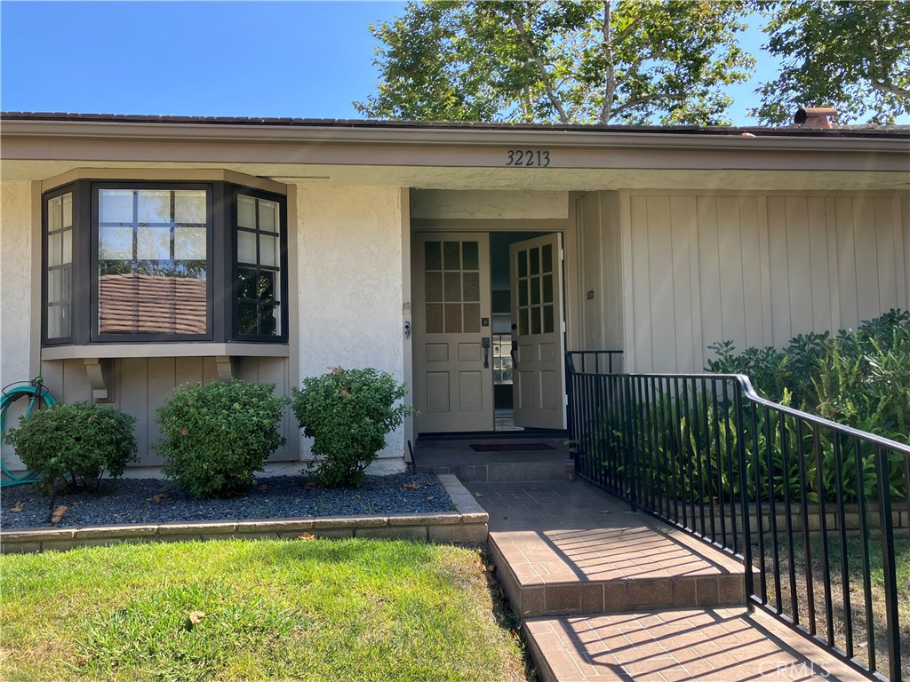 Beautifully re-decorated 2 bedroom and den, 1-3/4 baths home in San Juan Hills East, a 55 and over community with approximately 1,736 square feet of living space. It has new paint throughout, dual glazed windows for insulation, laminate and tile floor covering, loads of storage area with a walk-in closet in MBR, central heat and air conditioning and an over-sized double detached garage with automatic opener. Community pool and jacuzzi. Looking for someone who is clean, quiet and pays the rent on time. This is a planned unit development. Once you are here you won't want to leave!
