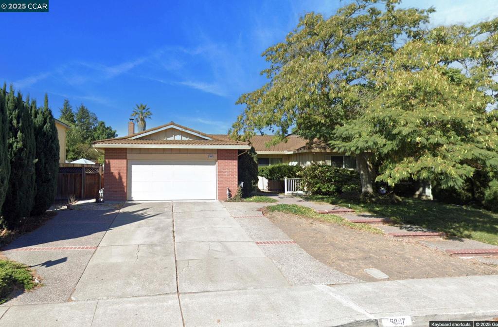 9887 Broadmoor Dr