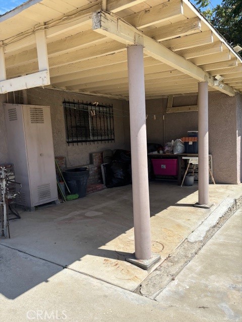 Great Location, closed to shops. Property will be "Sold As Is" No repairs.