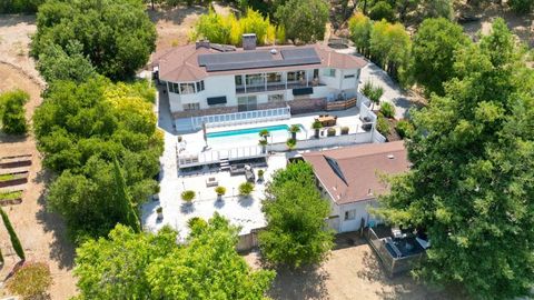 Photo of 16057 Shannon Road, Los Gatos, CA 95032 (MLS # ML82051259)