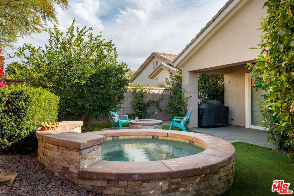 78658 Rockwell Circle