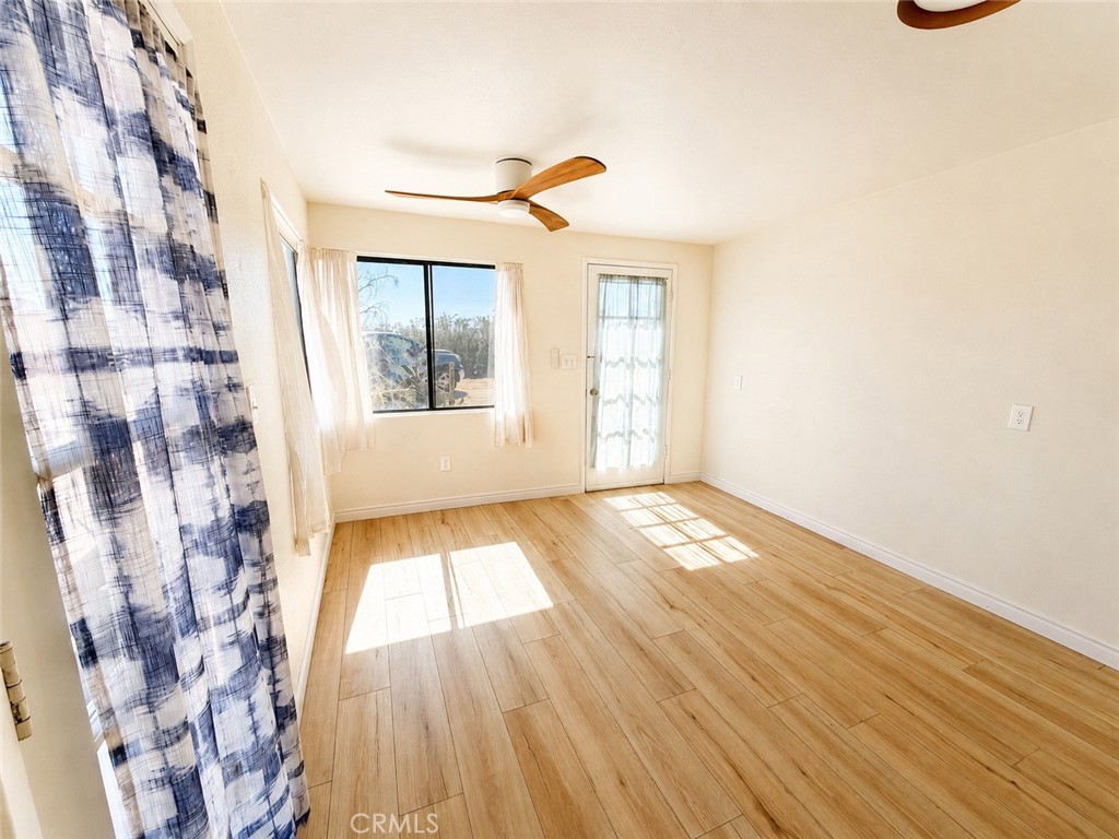 5605 Oasis