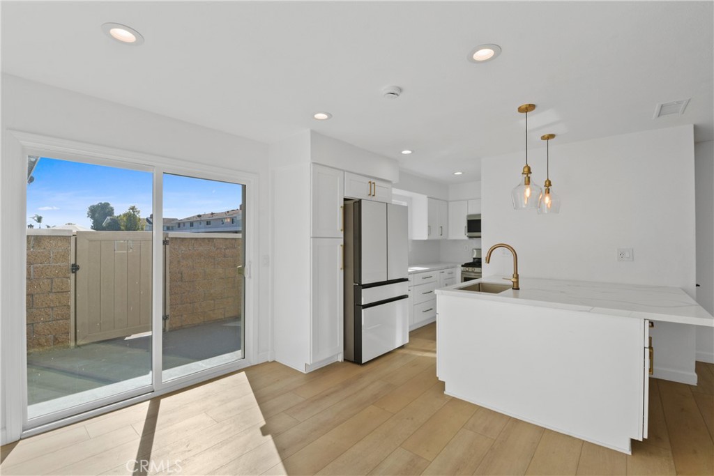 Huntington Continental (HCON) - Residential