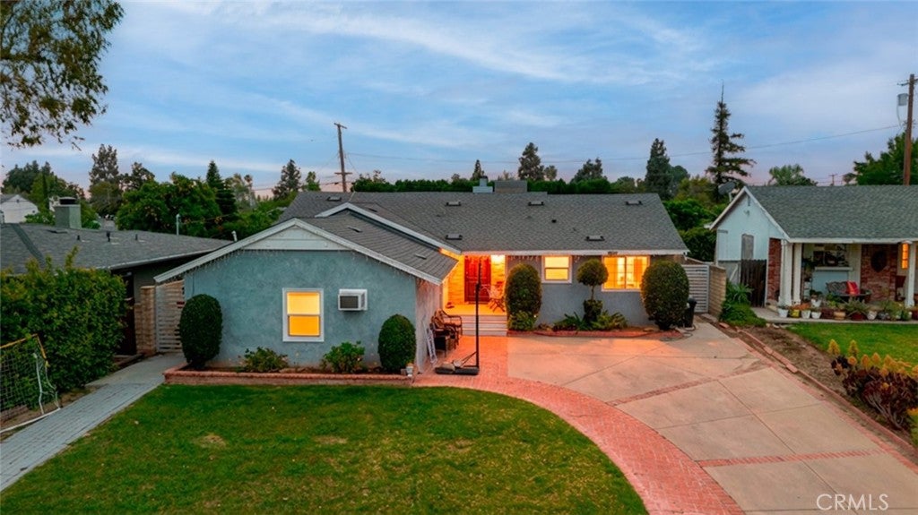 17242 Horace Street