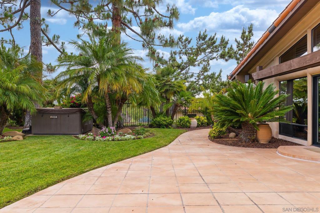 Rancho Santa Fe - Residential