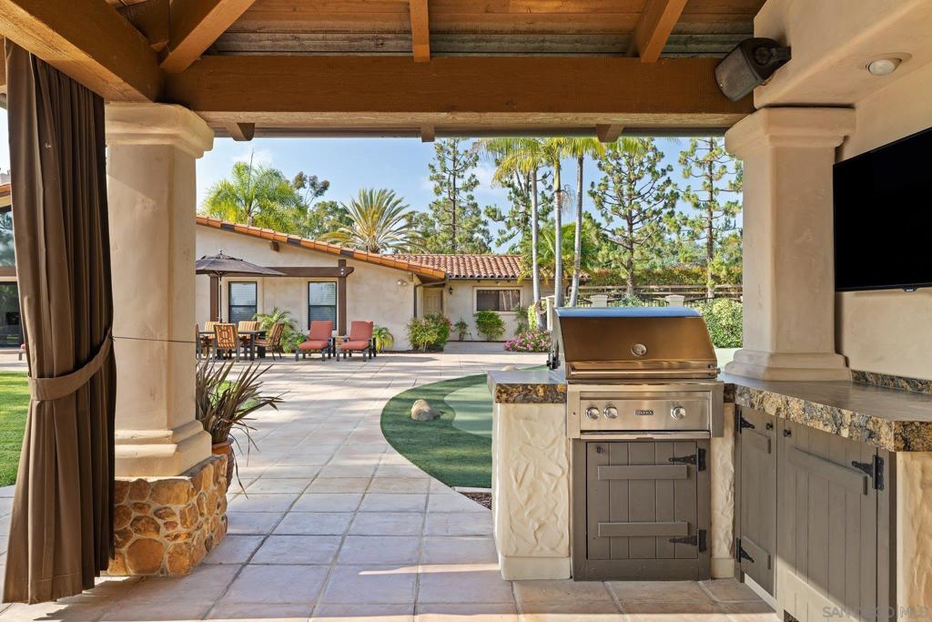 Rancho Santa Fe - Residential