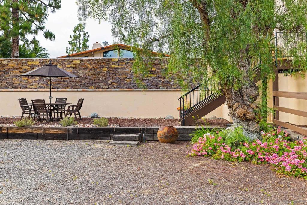Rancho Santa Fe - Residential