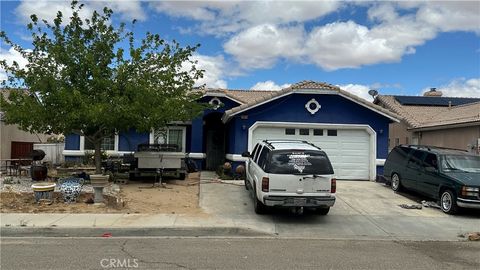 Photo of 10430 Butte St, Adelanto, CA 92301 (MLS # CV26077977)