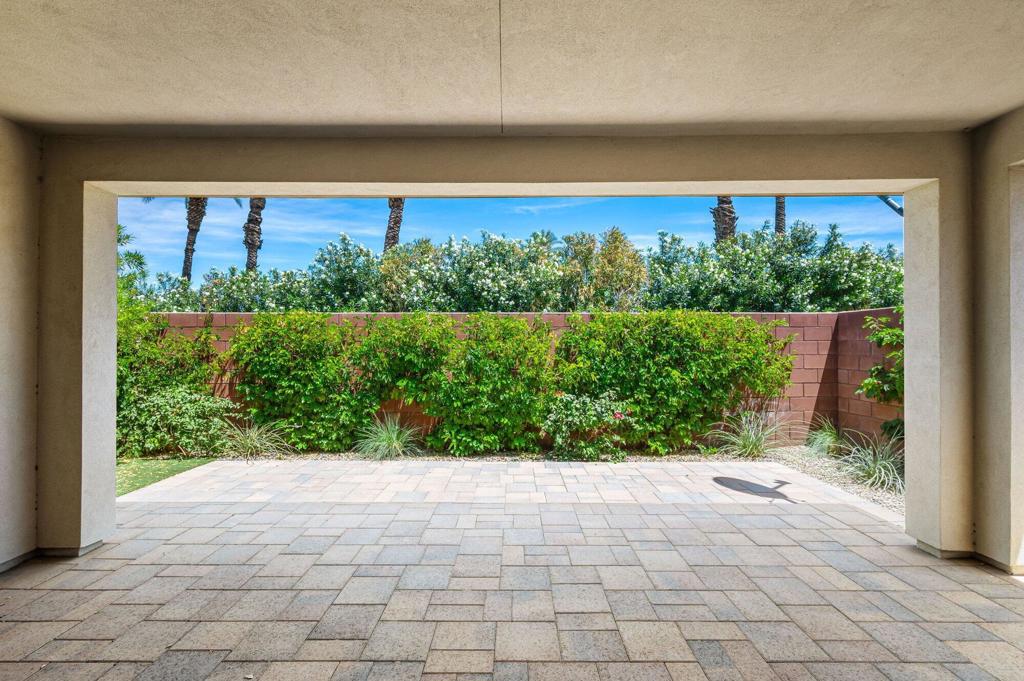 51580 Whiptail Drive