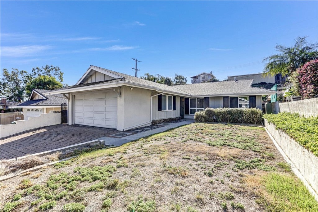 8550 Drayer Lane