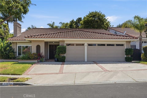 Photo of 33651 Via Martos, Dana Point, CA 92629 (MLS # OC26192145)