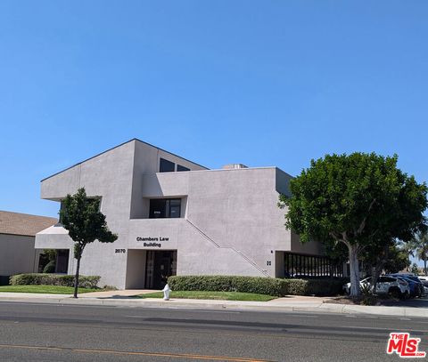 2070 N Tustin Avenue Santa Ana CA 92705