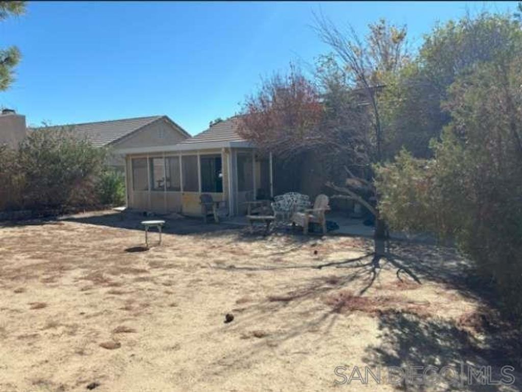 Photo of 43516 32Nd St E St, Lancaster, CA 93535 (MLS # 250041641SD)