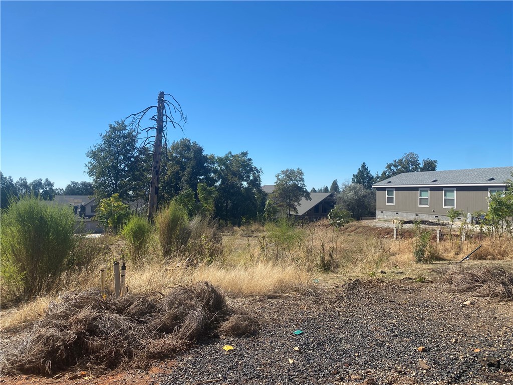 Centrally Located Paradise Lot — Ready for Your New Home!
Welcome to this conveniently located vacant lot in the heart of Paradise, offering a great opportunity to build your new home and become part of this thriving community. Formerly the site of a 2-bedroom, 1-bath, 1,104 SqFt residence, this property provides a wonderful starting point for your next home project. Enjoy being just minutes from local goods, services, schools, and parks—everything you need is close by. Whether you’re looking to build your first home, an investment property, or a peaceful retreat, this lot offers excellent potential to create your own piece of Paradise and take advantage of all the great things this growing town has to offer.