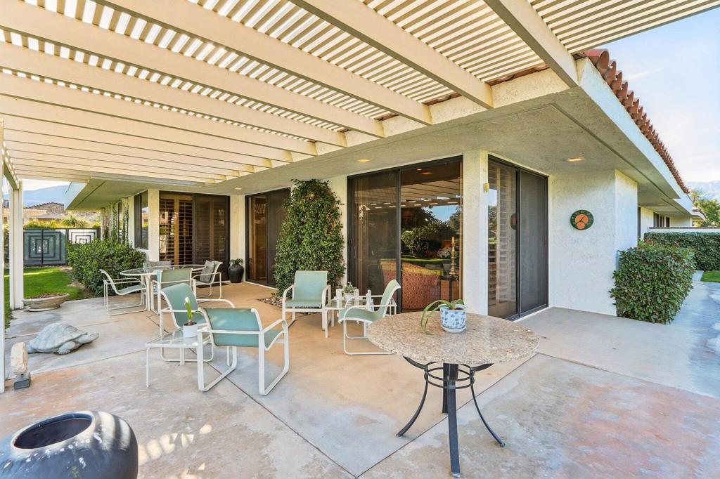 The Springs C.C. - Residential