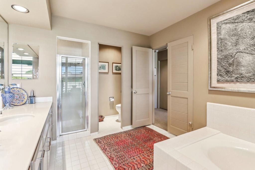 The Springs C.C. - Residential