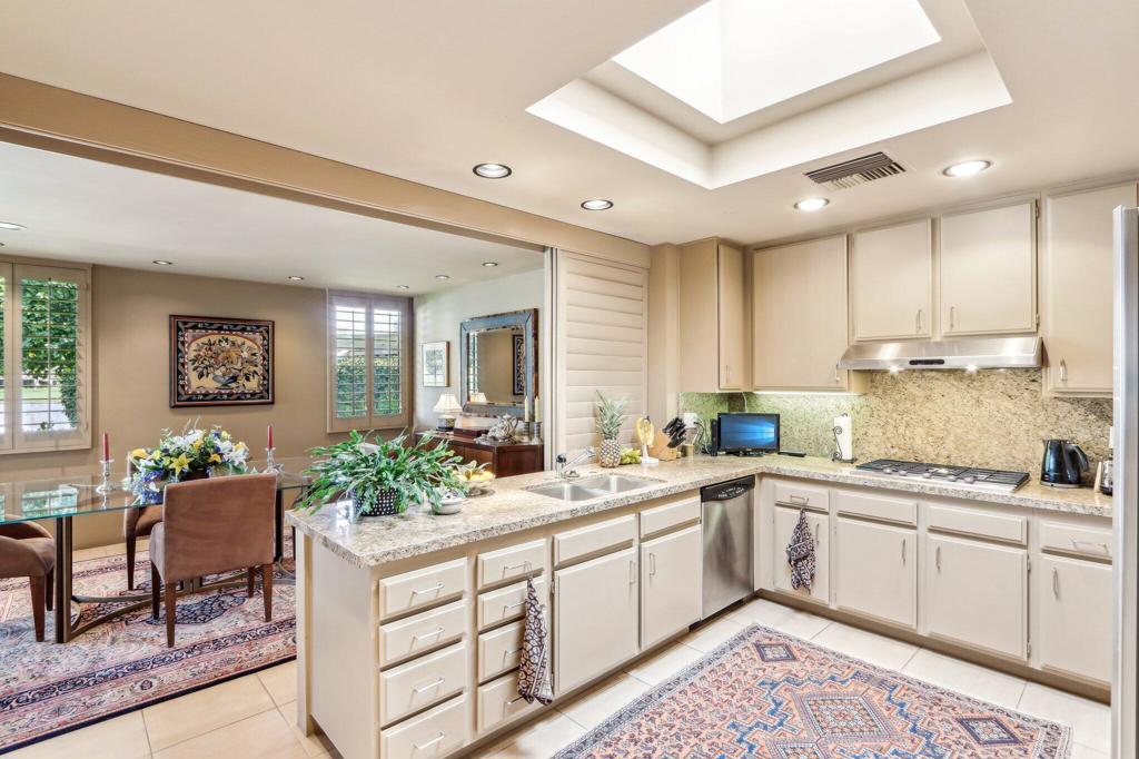 The Springs C.C. - Residential