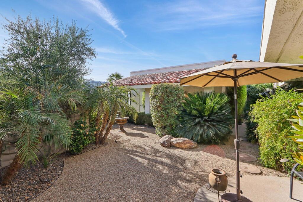 The Springs C.C. - Residential