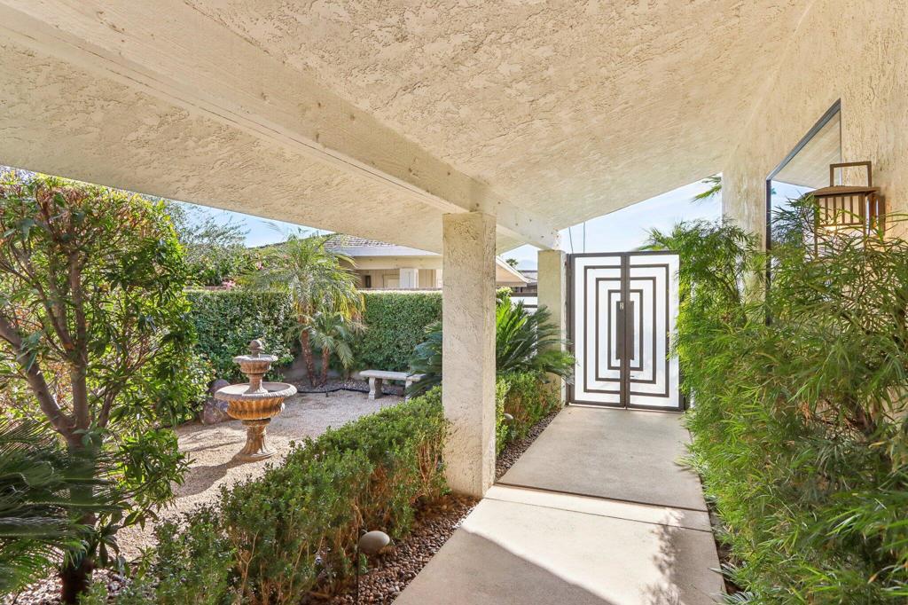 The Springs C.C. - Residential