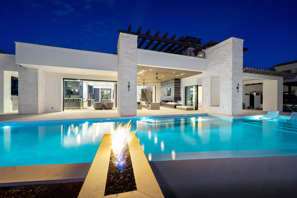 The Hideaway - Residential