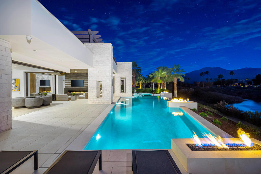 The Hideaway - Residential