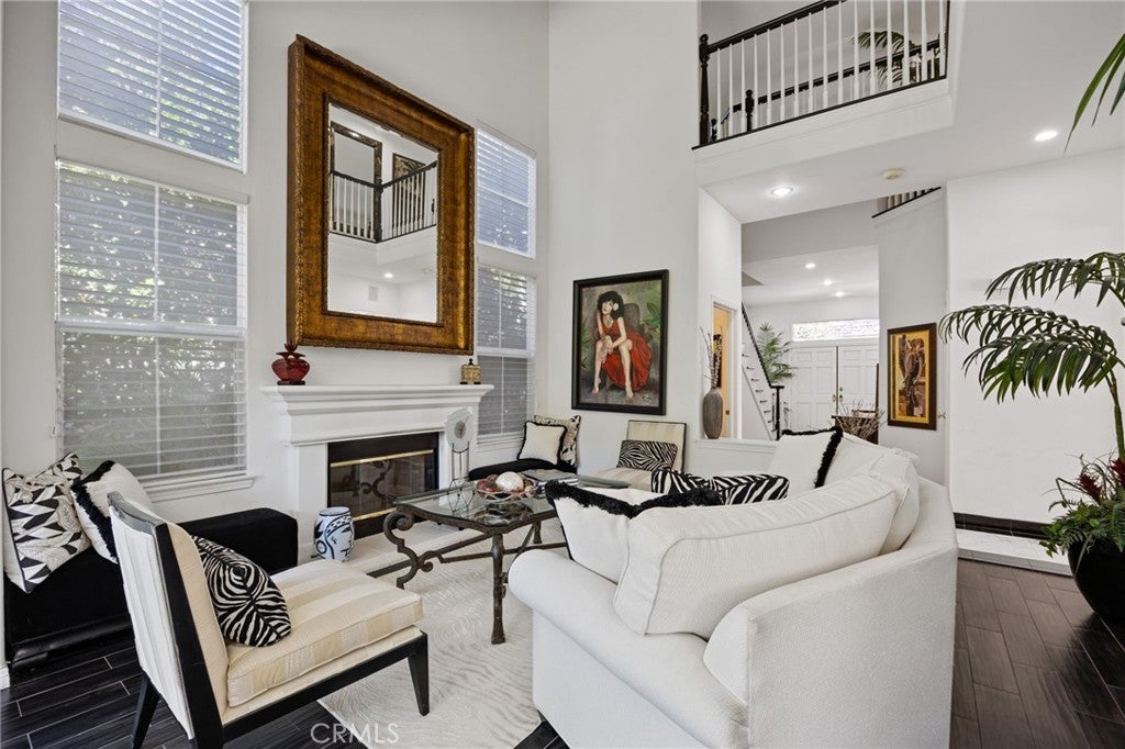 3203 Bayshore