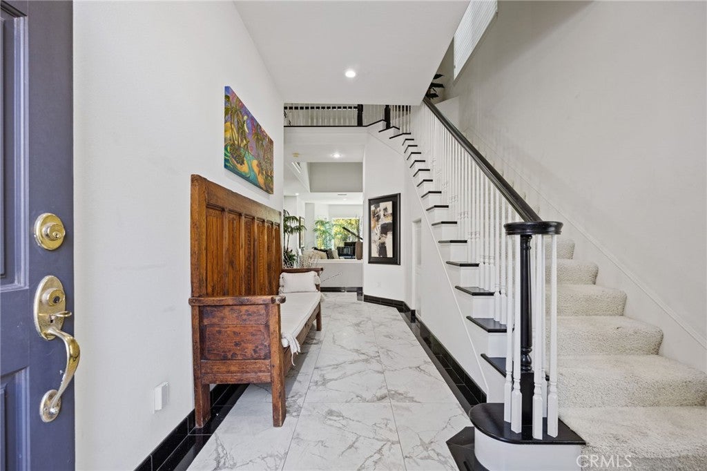 3203 Bayshore