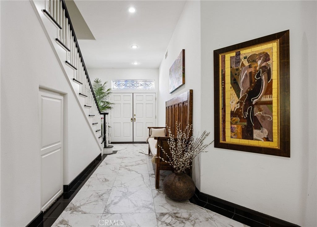 3203 Bayshore