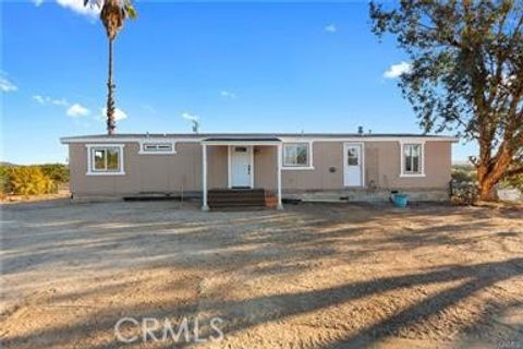 26279 Monroe Avenue Murrieta CA 92562