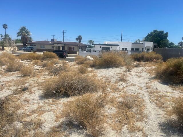 Desert Highland Gateway - Land