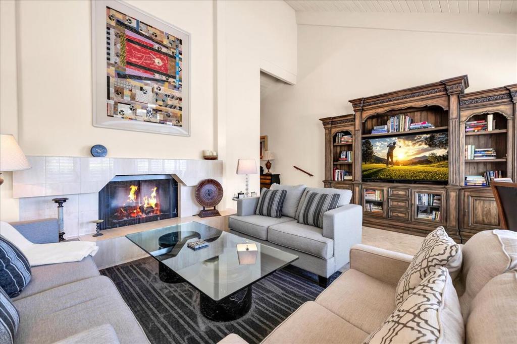 Mission Hills Country Club - Residential
