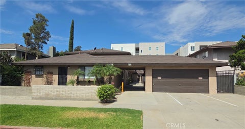 Photo of 619 N Alameda Avenue, Azusa, CA 91702 (MLS # PW26173690)