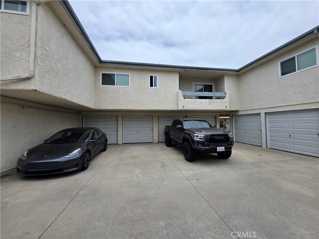 16702 Blanton