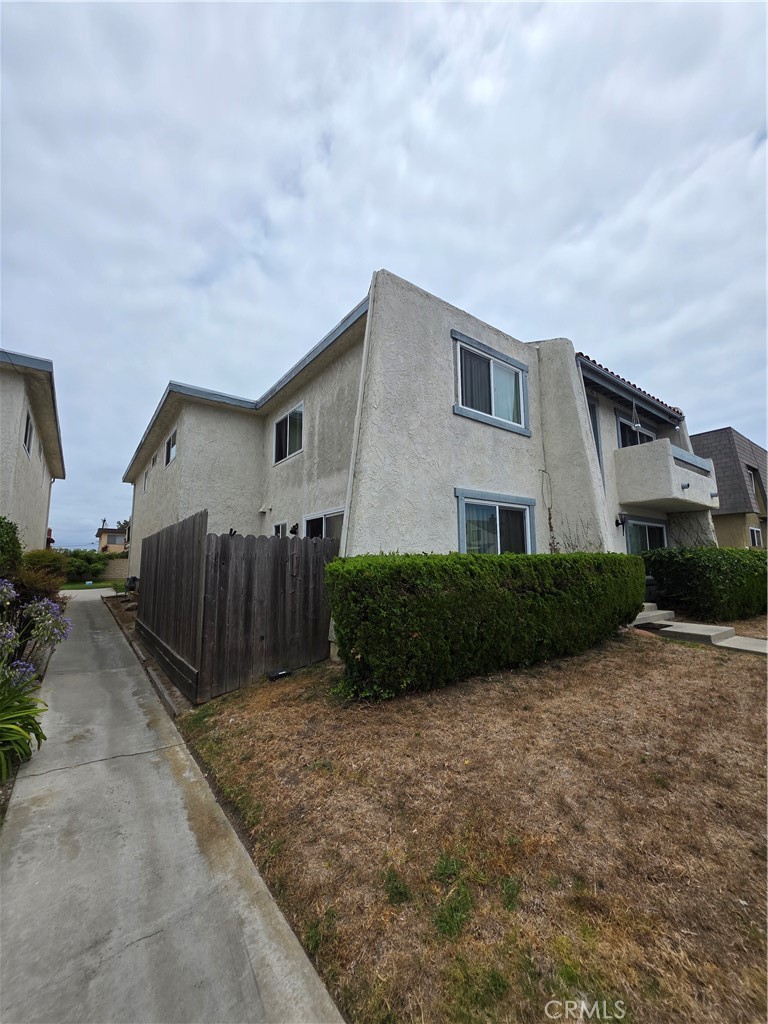 16702 Blanton