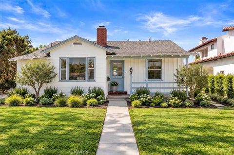 Photo of 165 Paseo De Las Delicias, Redondo Beach, CA 90277 (MLS # PV26202909)