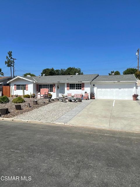 Photo of 653 Calle Clavel, Thousand Oaks, CA 91320 (MLS # 226001460)