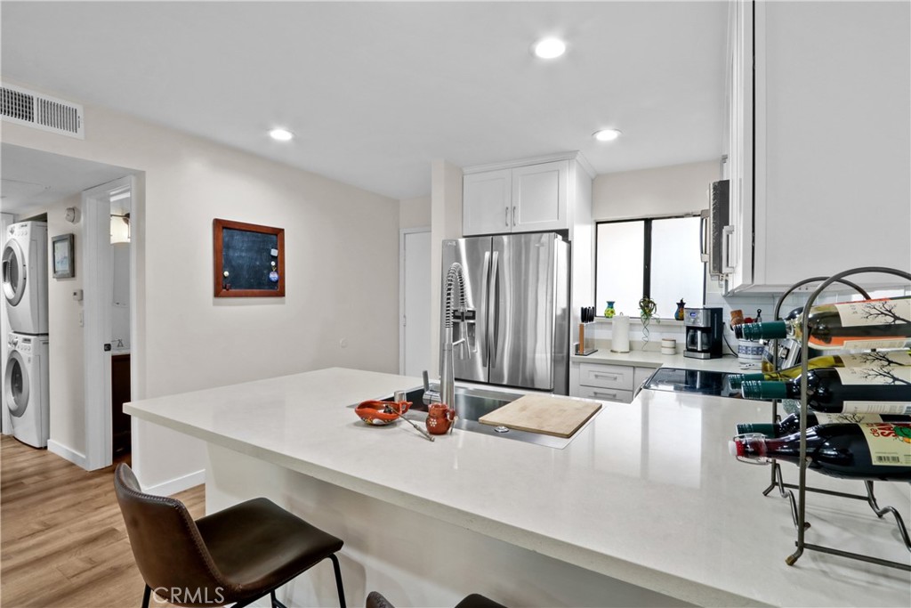2332 E 17th Street 103