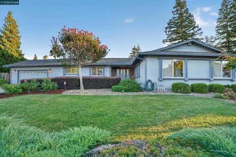 Photo of 8 Casey Glen Ct CT, Clayton, CA 94517 (MLS # 41145291)