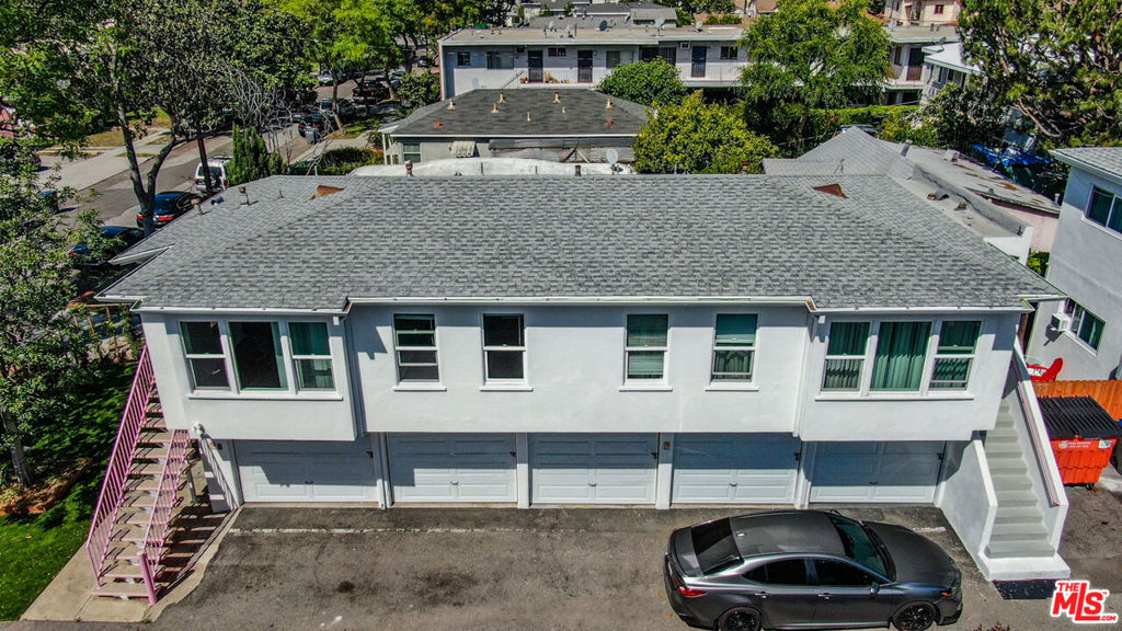 331 W Windsor Road